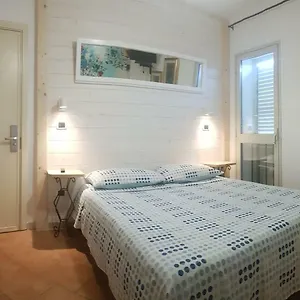 Bed & Breakfast Casa Derosas, Golfo Aranci